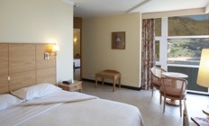 Hotel Dom Pedro Baia - Machico - Accommodation in Madeira