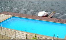 swimming pool at Hotel Porto Antigo - Douro river - North Portugal