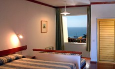 Hotel Baia Cristal - Carvoeiro - Algarve - Accommodation in the Portugal